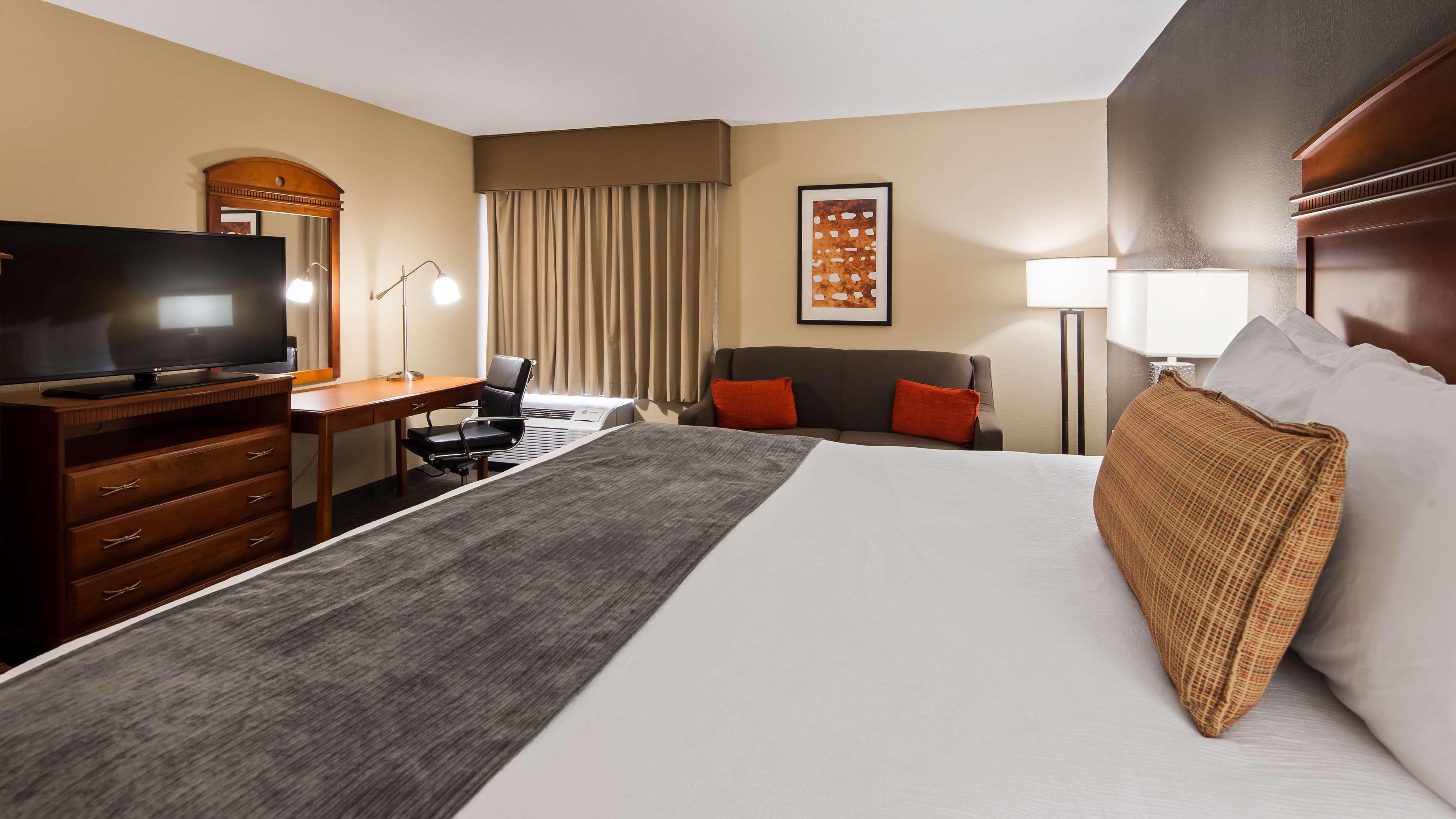 Best Western Delta Inn Ефингам Екстериор снимка