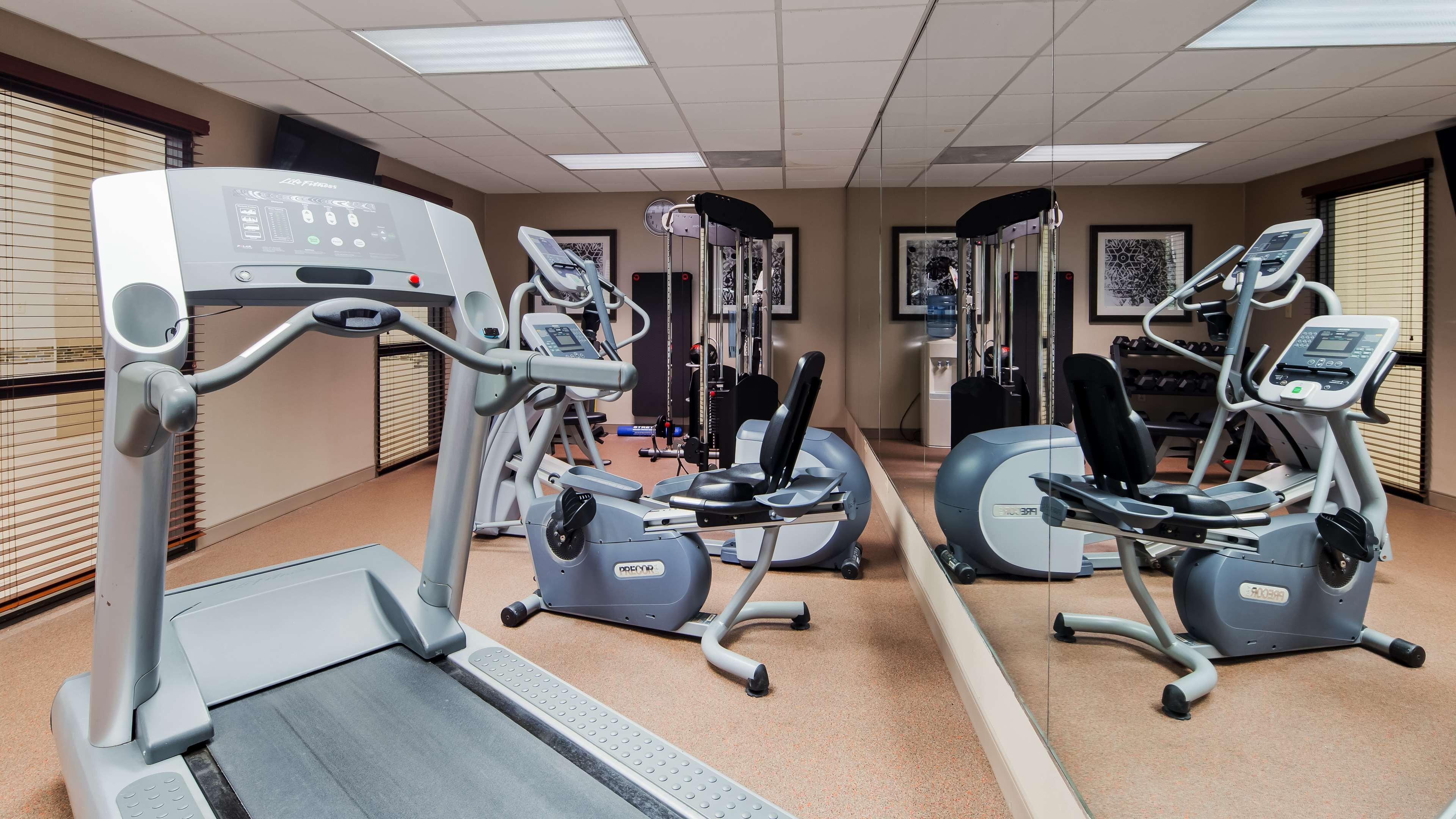 Best Western Delta Inn Ефингам Екстериор снимка